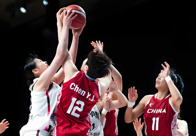 复仇之战！中国女篮逆转日本队，刘禹彤17+7

大运会中国女篮在昨晚的八强战中凭