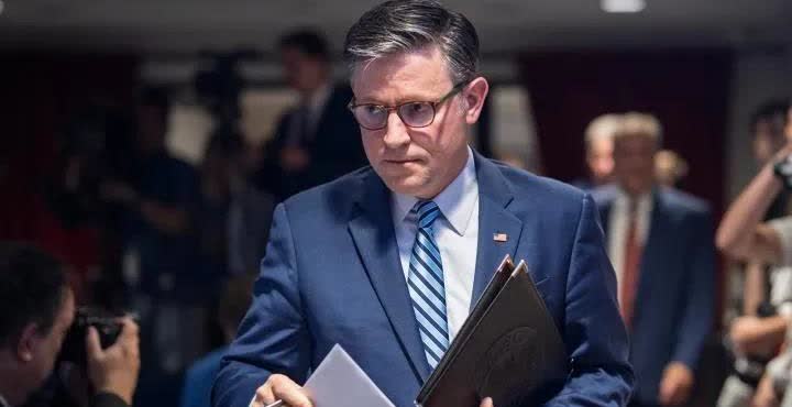 美众议院通过90亿的削减法案，共和党的一次重大胜利。
众议院以216票vs21