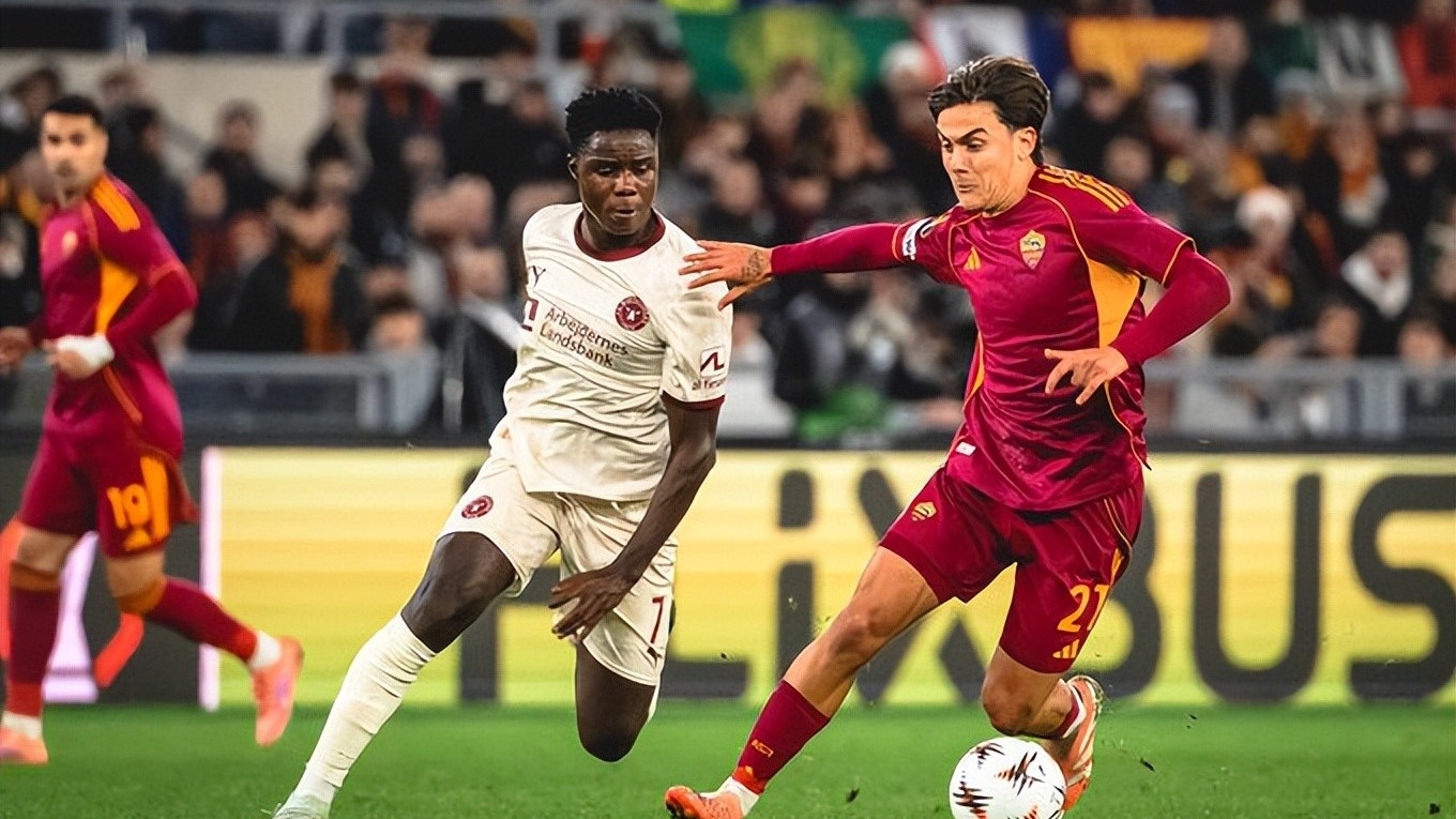 埃弗顿内讧两人场上斗到拳击，戴拳击手套“私了”一笑泯恩仇