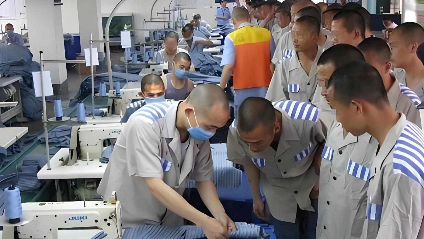 监狱里攒钱养娃，罗瘸子“一瘸一拐”的人生