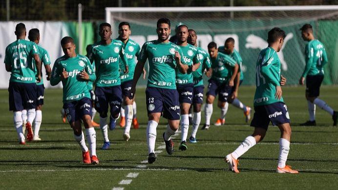 今日足球推荐 11月19日周三竞彩足球推荐：精选4场比赛分享，精彩足球二串！