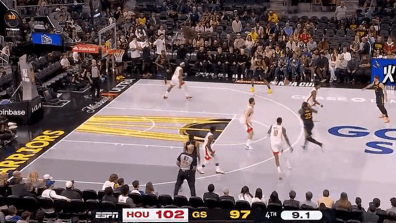 申京两罚不中&穆迪三分强投命中，勇士追到2分剩5秒