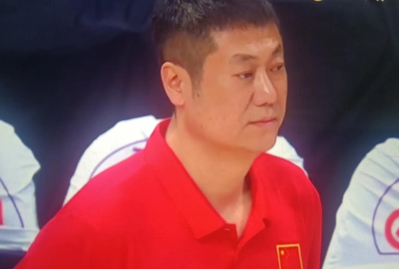 打完世联赛，8月底就要打世锦赛，中国女排人员不会有什么变动了。
中国女排世锦赛的