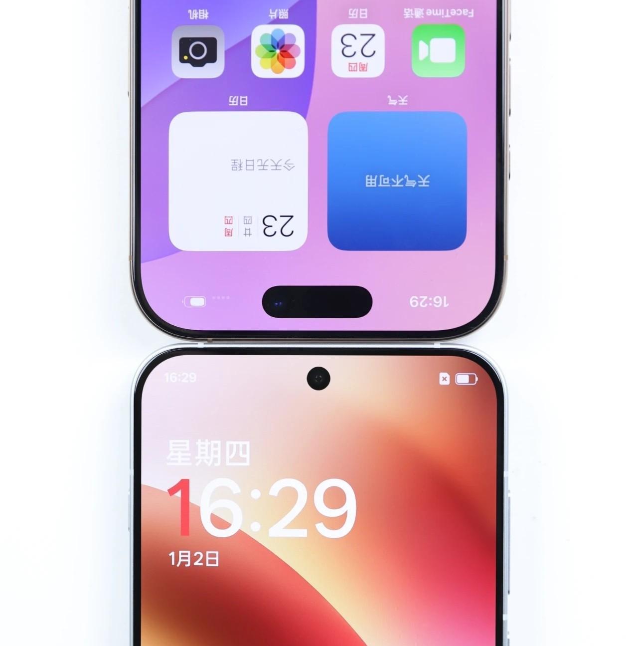 刚看了一加13T跟iPhone16的屏幕对比，无论是黑边控制，还是R角的过渡，感