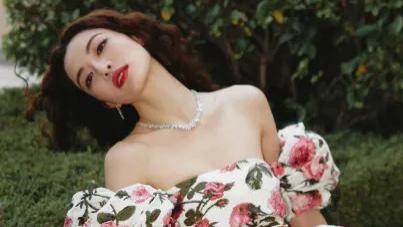 钟楚曦：人间水蜜桃！