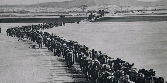 1950年10月初，中央决策出兵援朝，毛主席虽决心已下，但所遇阻力太大了，2日中