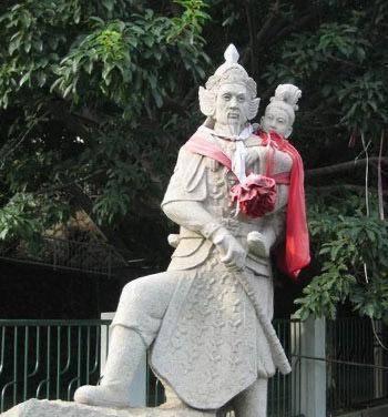 1368年，朱元璋登基称帝，他下了一道令人匪夷所思的圣旨：福建泉州蒲姓家族，男的