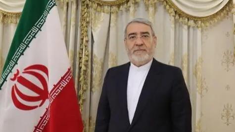 特朗普对全球吹牛，伊朗大使对中国吹牛，同一天，两个牛皮都破了