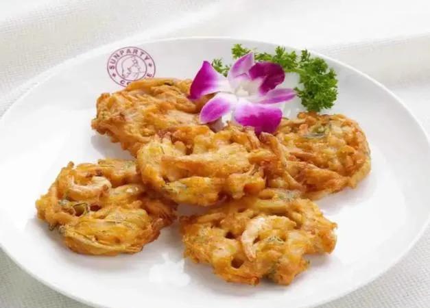 湖南省岳阳市十大美食
一、君山虾饼
二、岳阳楼小吃
三、芙蓉蛋
四、岳阳糕点
五