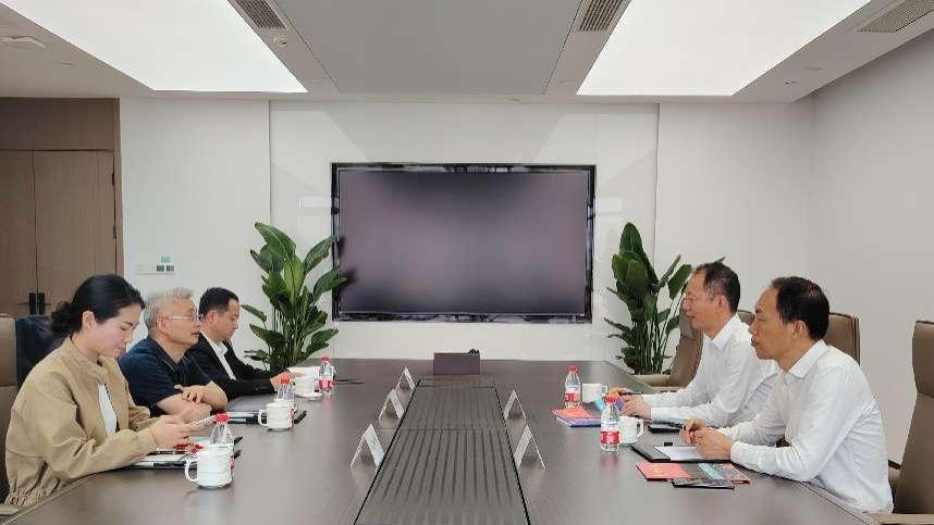 杭州市贸促会会员事务部梁国宏部长一行莅临梅清科技指导交流