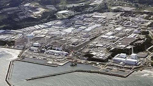 日本福岛核电站污染水第13次排放作业于3日完成，本次共处置7800吨污染水。
韩