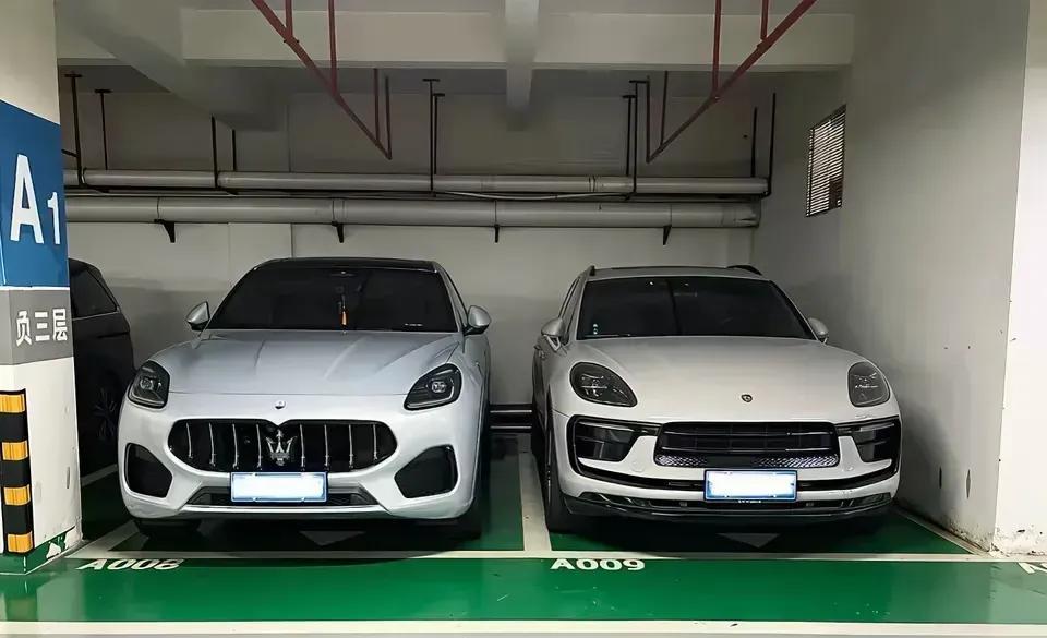 这家庭两台车吊打多少普通家庭了？