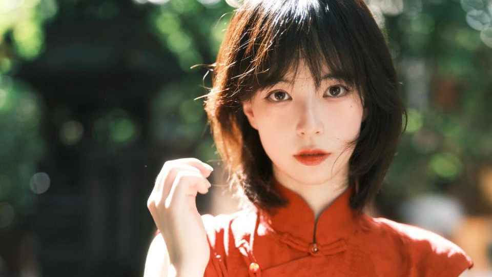 天生凤凰命！这三个星座女自带锦鲤体质，越活越富越顺