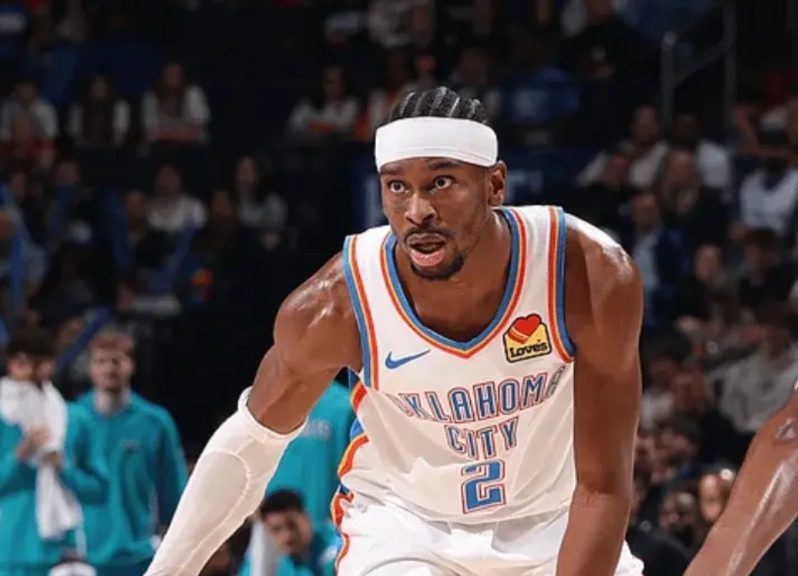 自从肖华放话之后，这一切都变了。
雷霆97比124不敌黄蜂。
三节打完就大溃败。