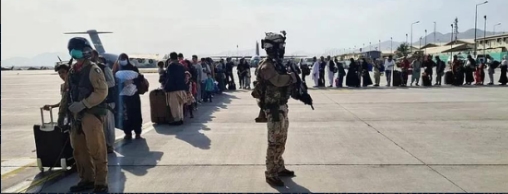 战争爆发需要具备五个条件，美国已经集齐了四个了，现在还剩最后一个——撤侨。
 