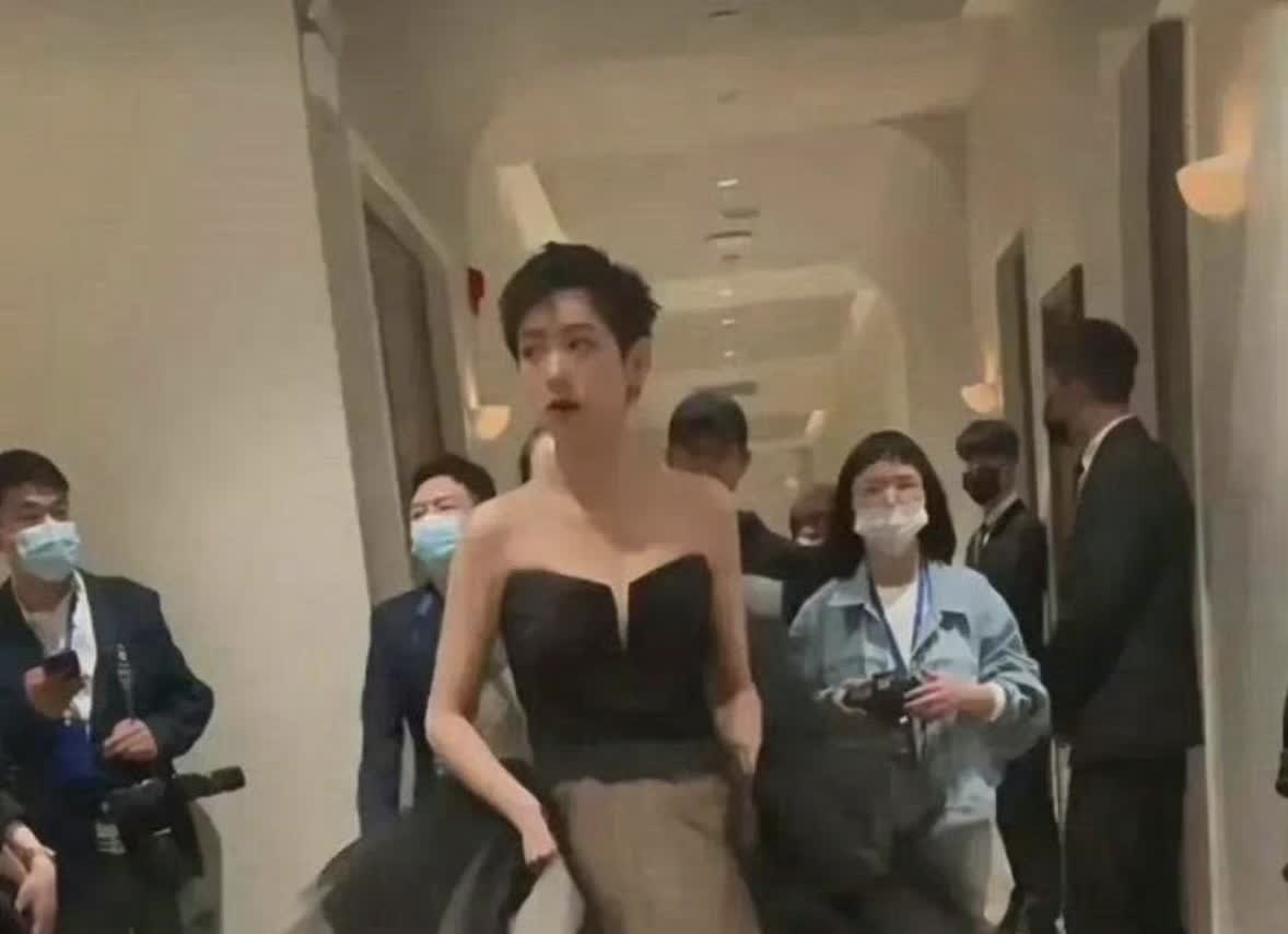 刘恺威的女友，怎么像假小子？认同吗