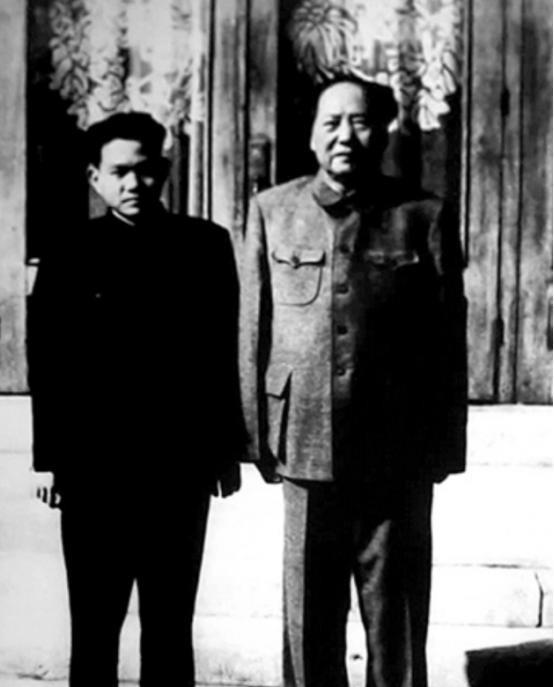 1958年毛主席看《白蛇传》，情难自禁不停落泪，演出后不理睬法海
“1958年1