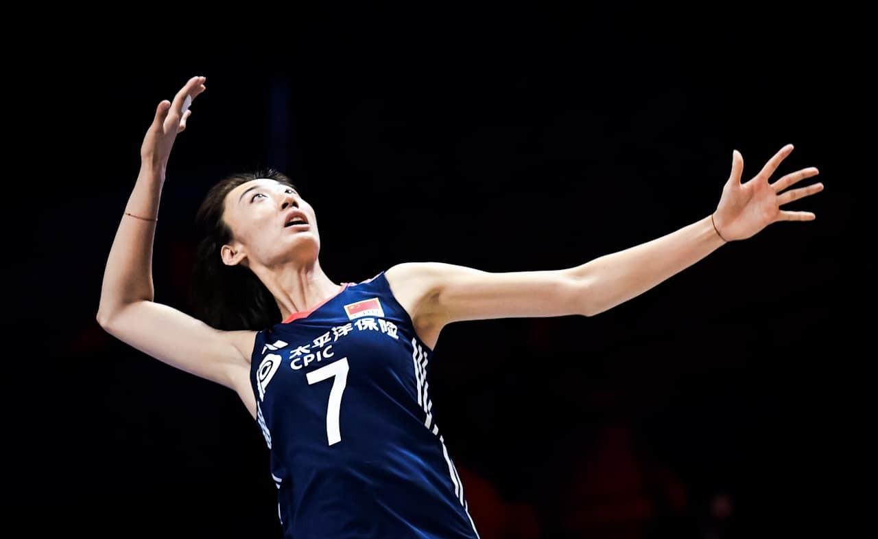 世界女排联赛中国女排1-3不敌波兰，暴露了致命弱点：发球毫无攻击性。这场比赛的失