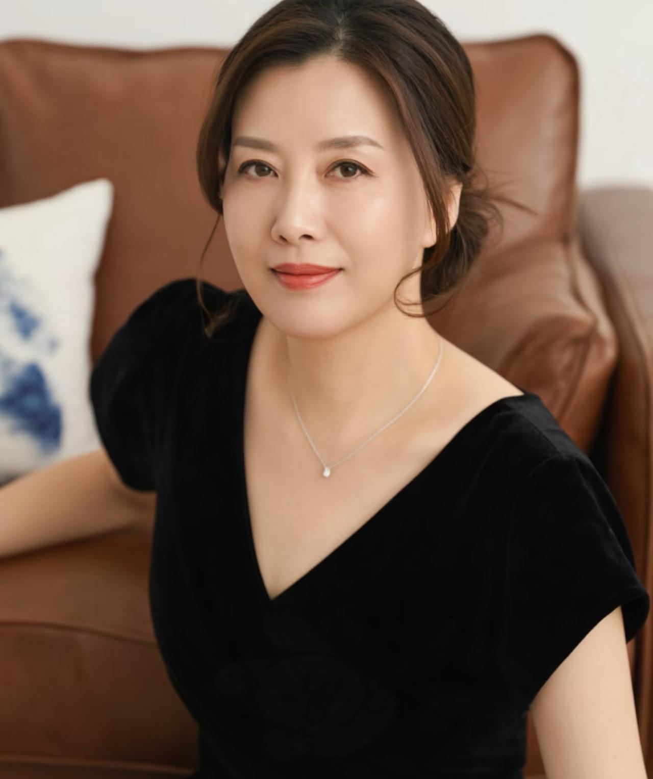 #万能生活指南#
48岁的独身女人，对于爱情，早已经没有了奢望，也不知道，余生还