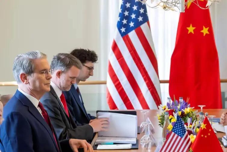 美国扬言：8月10日以后，如果中国继续从俄罗斯购买石油，就会受到二级制裁。
对此