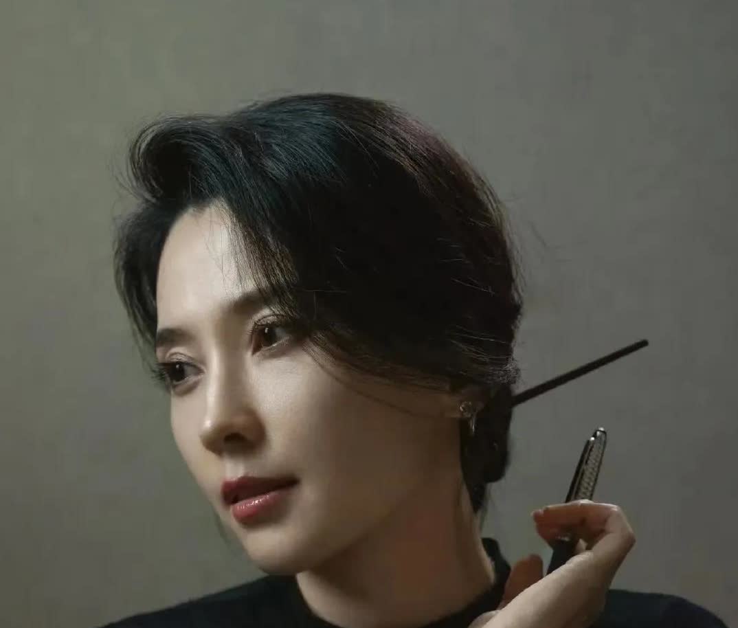 汪峰这回估计是失算了……

道高一尺，魔高一丈。

经历过好几段婚姻的他