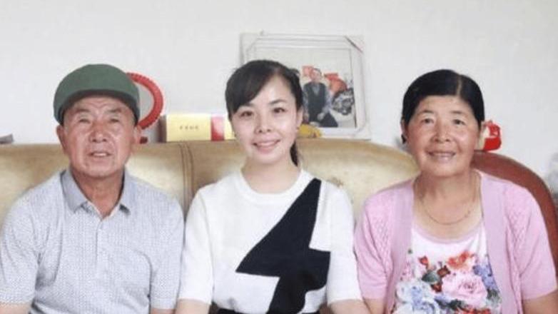 王二妮：放弃百万年薪嫁给农村小伙，婚后婆婆的做法令人泪目！