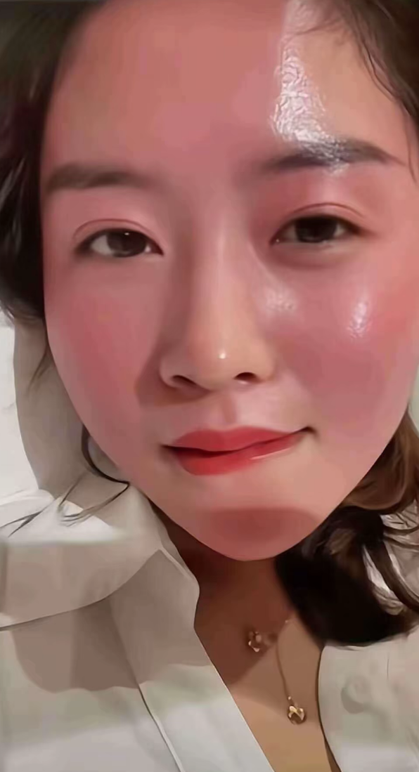 这眼神试问你们哪个能顶得住