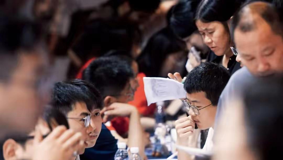 没想到AI应用落后于中国之后，日本开始反思了，而中国正在步入下一阶段！
此前日本
