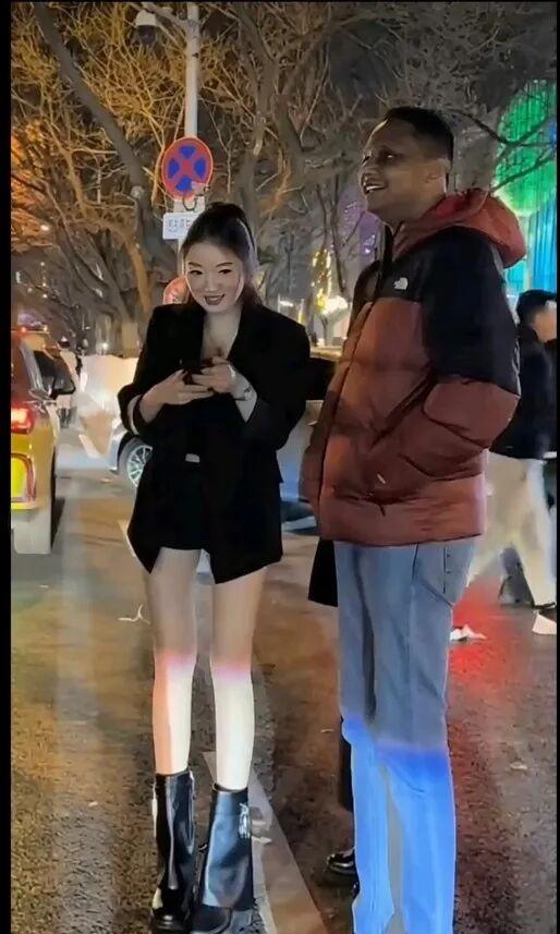 一句话，请问他们图什么？图他们英姿挺拔，温柔体贴，还是温润如玉，玉树临风，风流倜