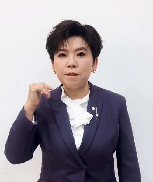 王楚钦夺冠：邓亚萍罕见三个词高声赞扬

绝了
王楚钦今天赢得具有压倒性，没有给勒