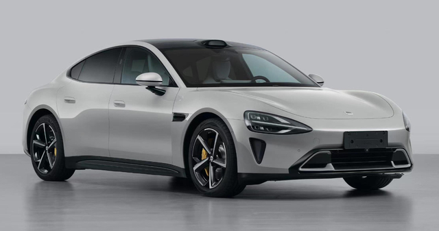 就我觉得这车更像迈凯伦吗
都说像保时捷泰坎，我觉得前脸肯定参考了迈凯伦，给设计师