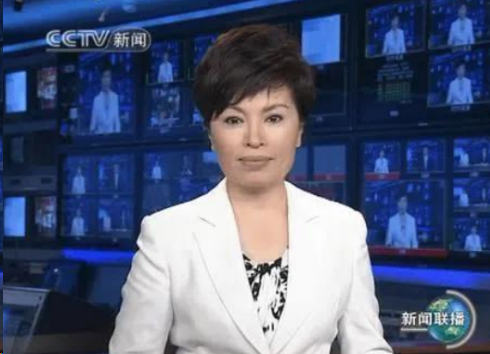 1998年，李瑞英正在准备播音，突然接到儿子坠楼受伤的消息，她忍痛说了一句话。正