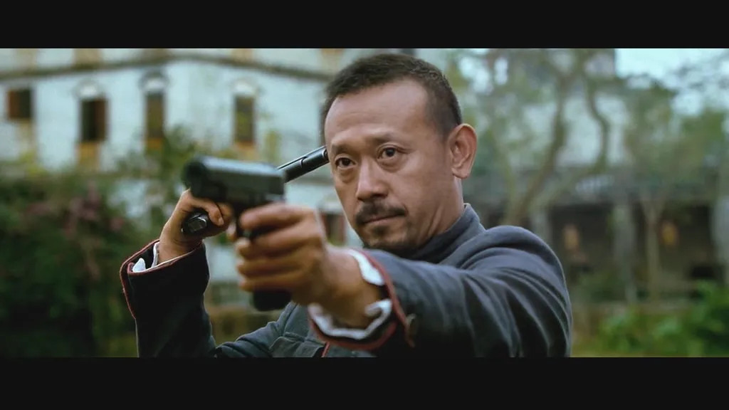 人到中年，最怕走错这三步，一不小心就返贫