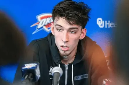  NBA常规赛，雷霆124-112战胜勇士。
全场比赛，切特-霍姆格伦出战30分