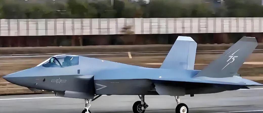 以色列F - 35I连续空袭伊朗，
五代机的作用显而易见到目前为止，仅仅靠远程导