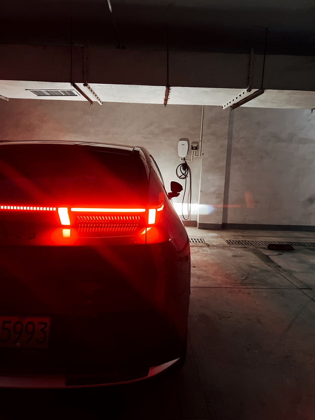 Z20充电桩安装推荐
因为Z20随车没有赠送充电桩，所以对于有固定车位的人，安装