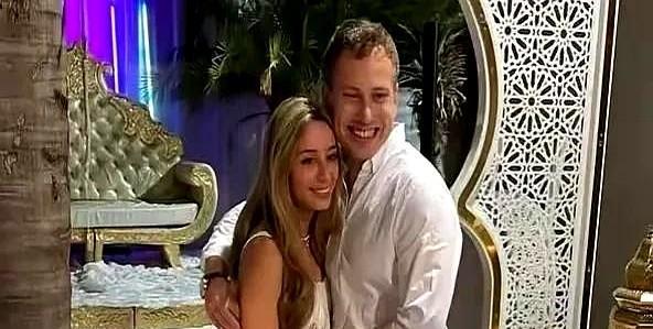 内塔尼亚胡儿子准备16号结婚，他儿子还挺帅气的。
儿媳妇真美，可是偏赶这时候两国