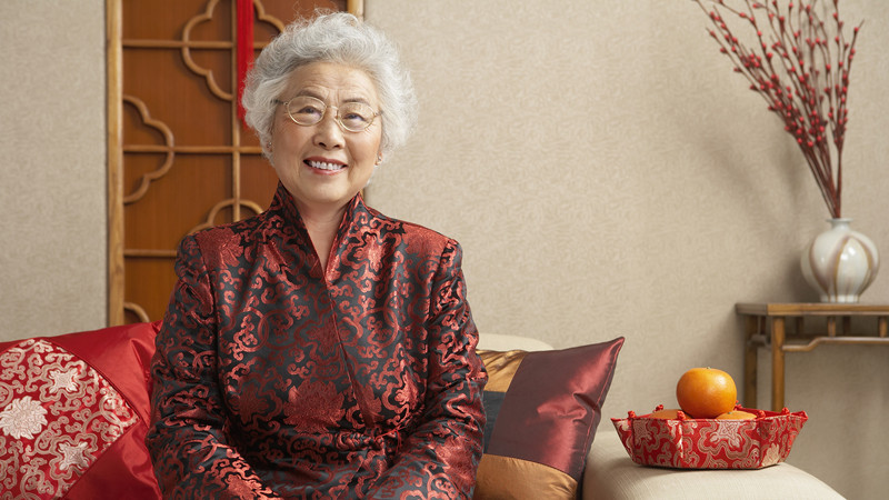 我53岁，打算不带孙子，给儿子每月补贴1500，和老伴挣钱养老