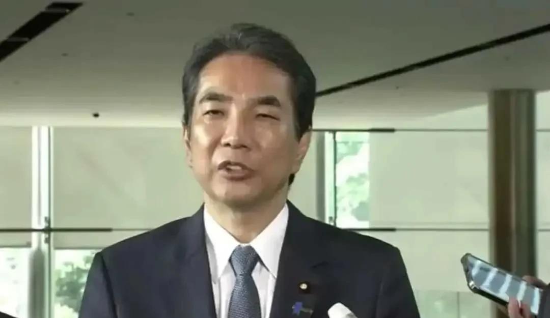 日本高官这次真可以卖大米去了！
5月21日，日本共同社报道，日本农林水产大臣江藤