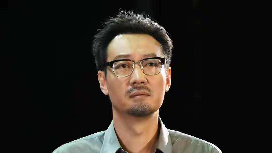 “消失”的辛柏青：命运不但带走了朱媛媛，还欠他一个主流影帝