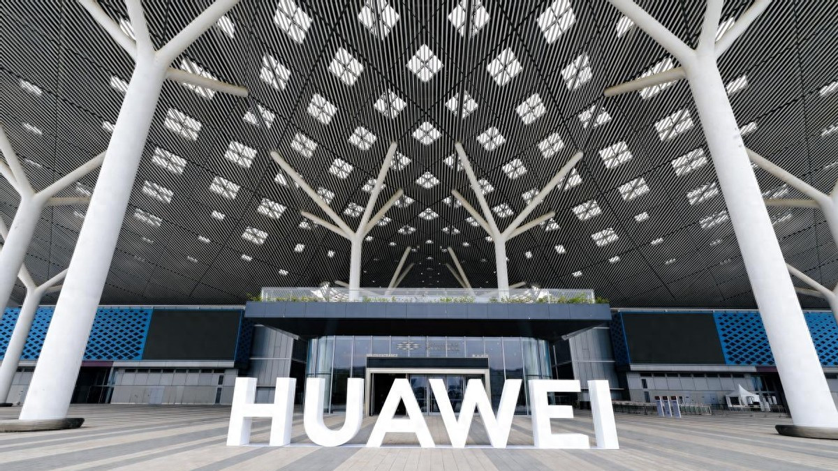 鸿蒙生态再落关键一子！nova 15系列发布，开启智慧生活新范式