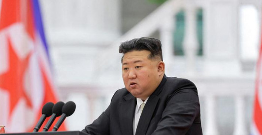 空袭伊朗恶果显现，多方势力下场搅局











美国炸了伊朗，以为能吓
