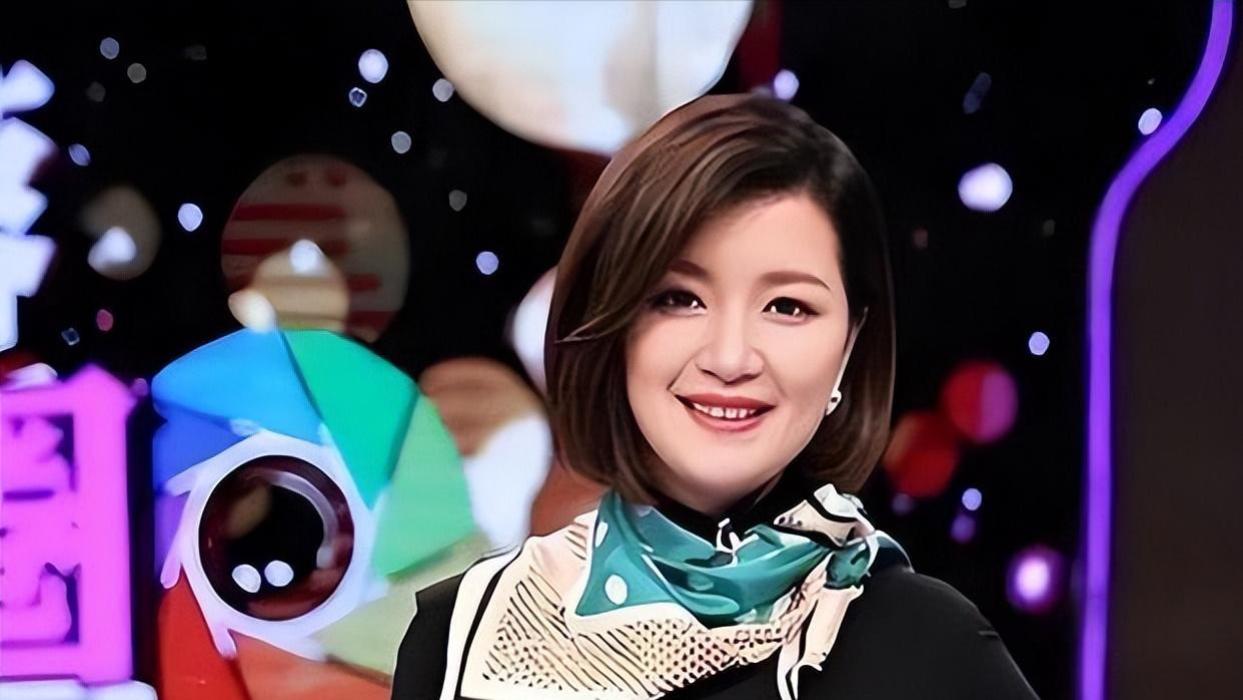 她因在富豪寿宴一时失言身败名裂，与前任7年分手，转身嫁给海归