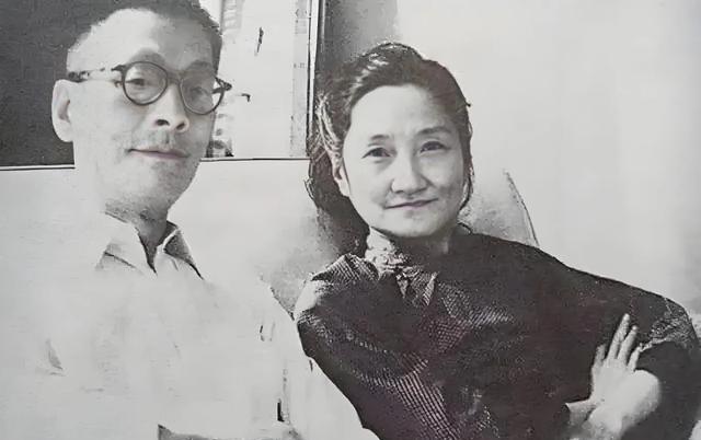 1957年，58岁翁瑞午糟蹋了一名女大学生。对方母亲大怒，发誓要将他告进大牢。不