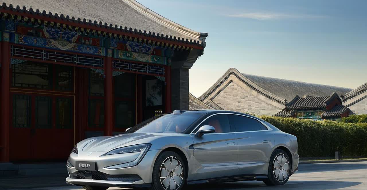 马力超千匹，搭载云辇-Z  仰望U7有望3月底上市
 
仰望品牌之前已经推出