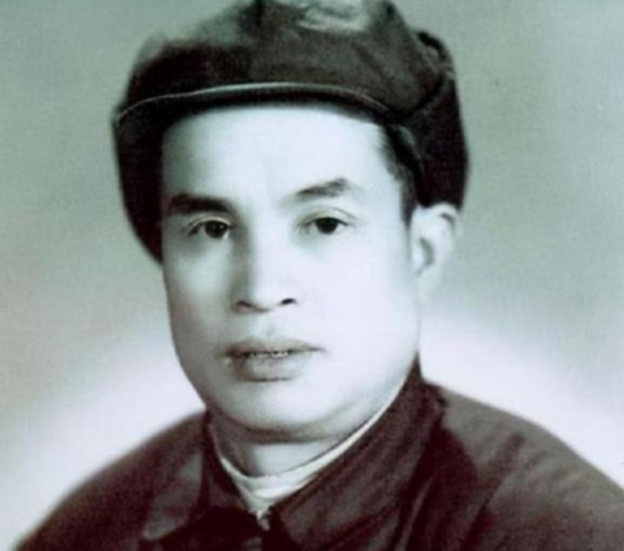 1936年，毛主席的一名警卫员生病住院，人还活着却被医生送到了太平间，毛主席知晓