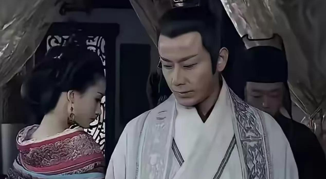 公元656年，42岁的李义府巡察大理寺，突然瞥见一名丰腴美艳的女囚犯。他顿时心痒