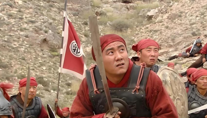 1328年寒冬，安徽凤阳的茅草屋里，朱重八（朱元璋）出生了。这个放牛娃童年凄惨：