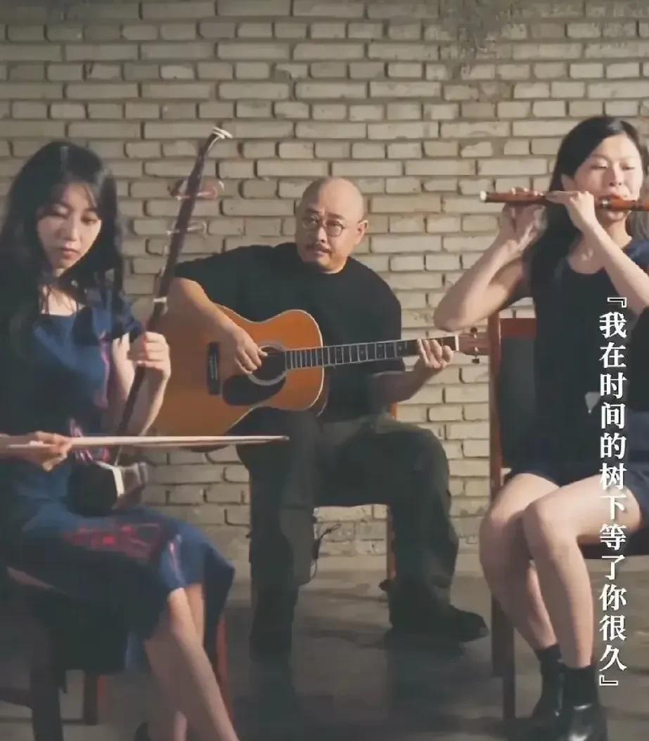 我敢大胆预测刀郎杭州演唱会，第一首歌一定是《花妖》。
刀郎杭州演唱会明晚开票，相