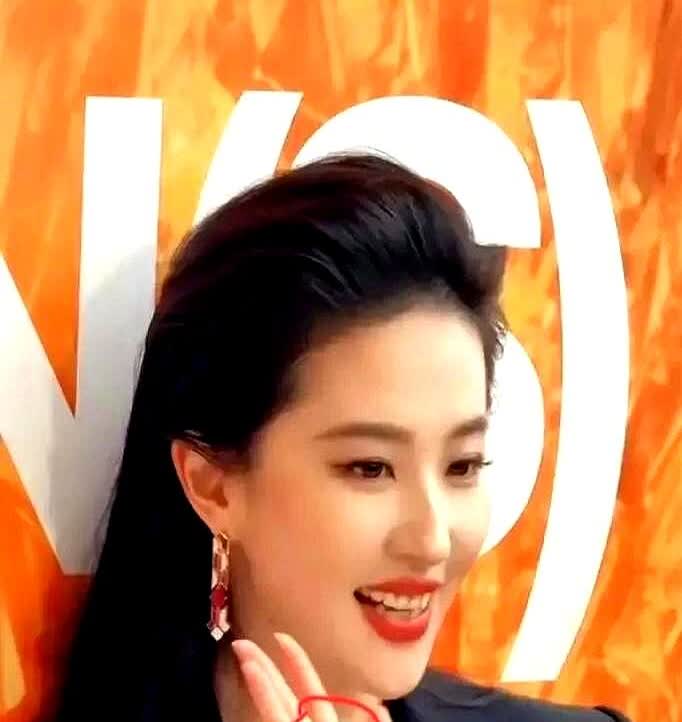 终于知道刘亦菲为什么不结婚了，不是没人馋她身子，而是她有一个很重要的点，那就是她